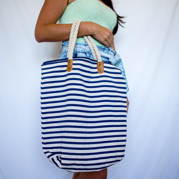 Nautical Brittany Brittany Striped Zippered Tote - Picture 1 of 4